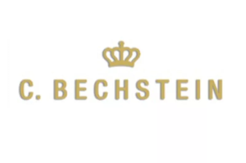 Bí Mật Từ Thợ Kỹ Thuật: Những cây đàn piano cao cấp được "chăm sóc" thế nào?