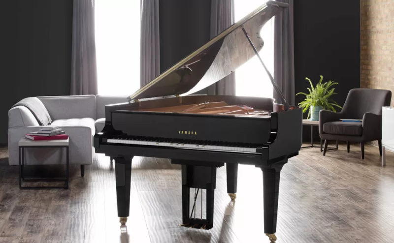 Chạm Đến Tương Lai: Đánh Giá Công Nghệ Cảm Ứng Phím "Không Phím" Trên Piano Điện