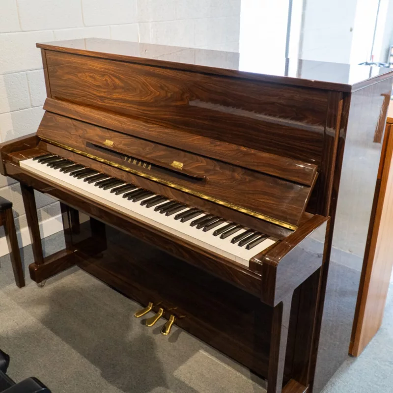 Đàn piano chất lượng cao