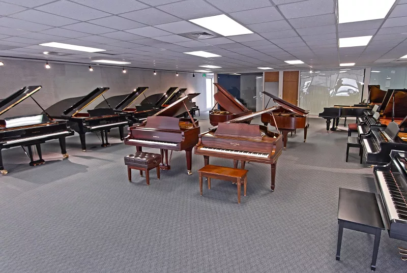 Giải Mã "Hơi Thở" Piano: Ảnh Hưởng Của Độ Ẩm & Nhiệt Độ Đến Sức Sống Âm Thanh