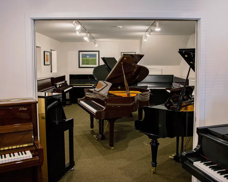 <strong>Giải Mã "Piano Bí Kíp": Hé Lộ Các Chiêu Thức Ngầm Tăng Giá Trị Đàn Cũ Trước Kh