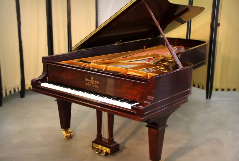 Đàn piano chất lượng cao