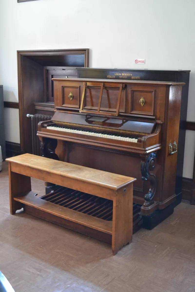 Huyền Thoại Vang Danh: Vì Sao Dòng Piano Đức Lại Được Các Nhà Soạn Nhạc Việt Yêu