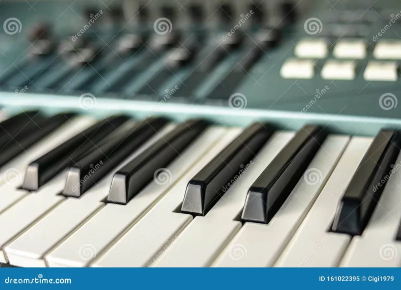 Piano Cơ "Tùy Biến": Khi Nghệ Thuật Chế Tác Gặp Gỡ Cá Tính Người Chơi Việt