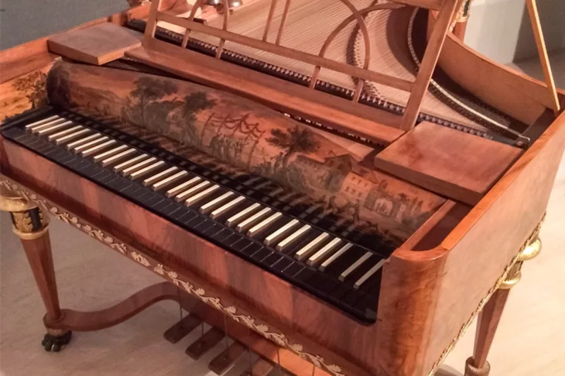 Đàn piano chất lượng cao