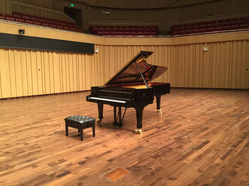 Đàn piano chất lượng cao