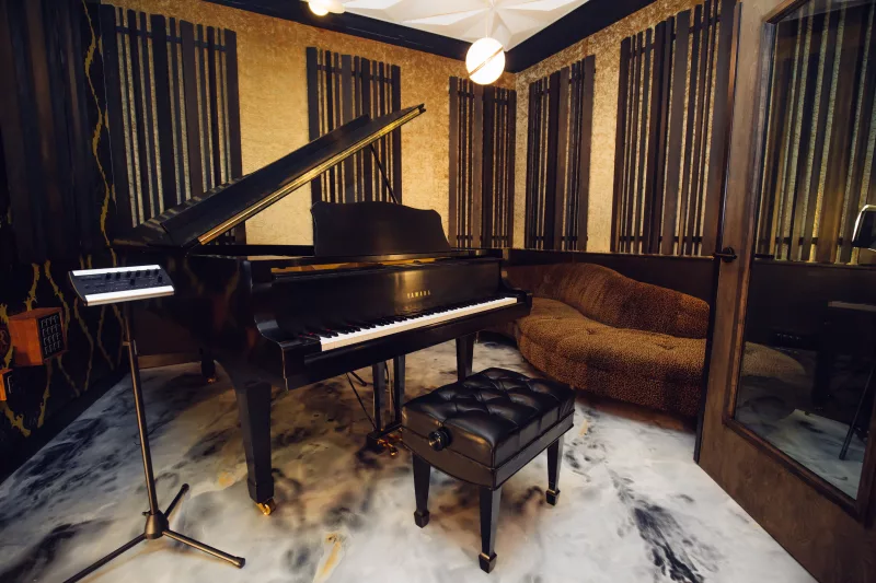 Đàn piano chất lượng cao